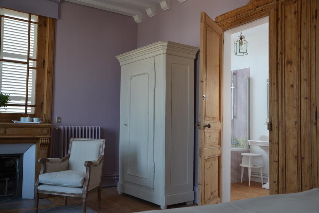 Guesthouse La Mascotte Villers-sur-Mer Exterior photo