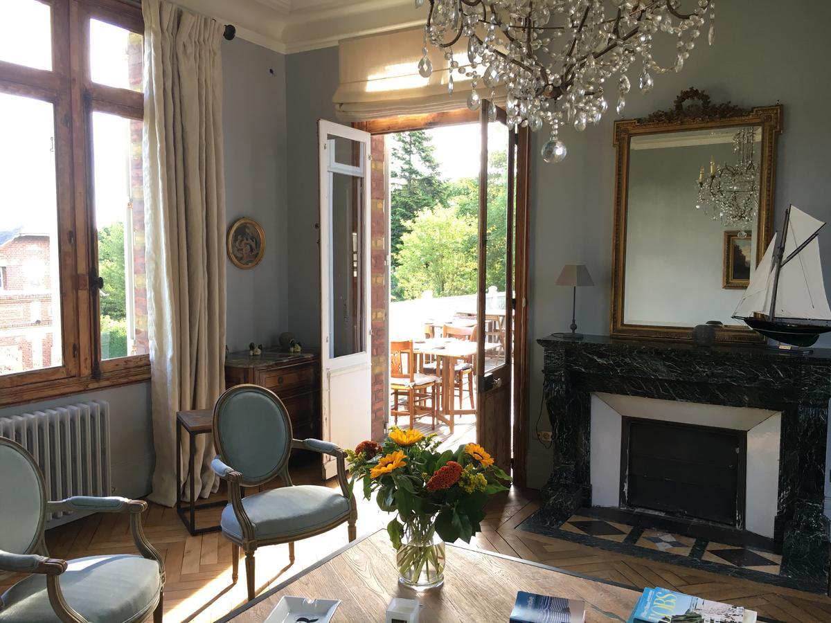 Guesthouse La Mascotte Villers-sur-Mer Exterior photo
